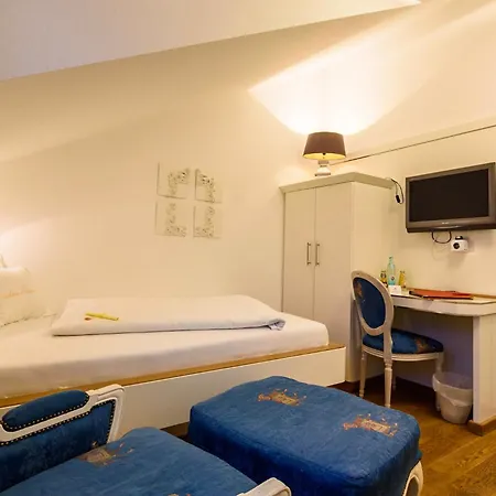 Yachthotel Helvetia Spa- Und Wellnessdomizil فندق