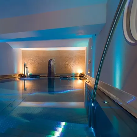 Yachthotel Helvetia Spa- Und Wellnessdomizil 4*