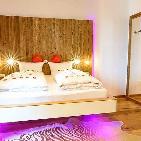 Yachthotel Helvetia Spa- Und Wellnessdomizil