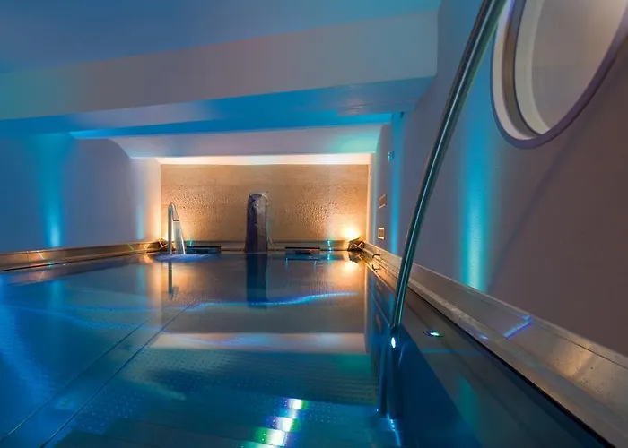 Yachthotel Helvetia Spa- Und Wellnessdomizil 4*