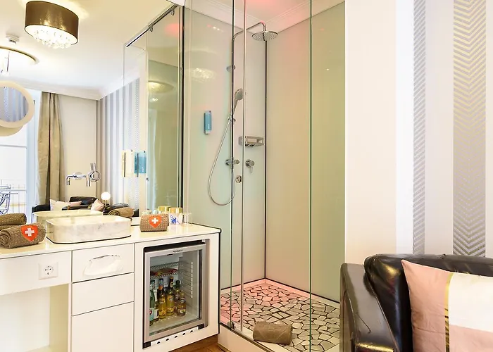 Yachthotel Helvetia Spa- Und Wellnessdomizil Hotel