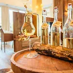 מלון Yachthotel Helvetia Spa- Und Wellnessdomizil 4*