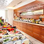 Yachthotel Helvetia Spa- Und Wellnessdomizil 4* לינדאו