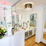 Yachthotel Helvetia Spa- Und Wellnessdomizil Hotel Lindau (Bodensee)