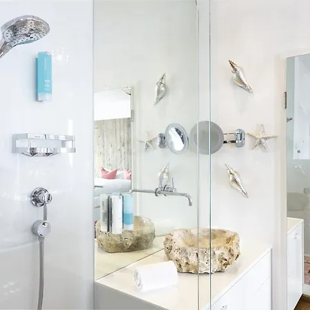 Yachthotel Helvetia Spa- Und Wellnessdomizil 4* リンダウ