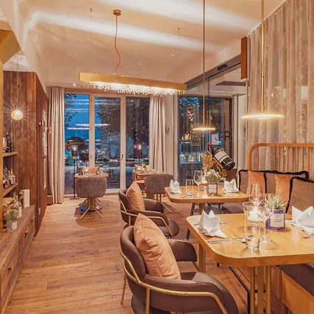 Yachthotel Helvetia Spa- Und Wellnessdomizil リンダウ