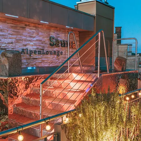 Yachthotel Helvetia Spa- Und Wellnessdomizil 酒店