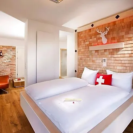 Yachthotel Helvetia Spa- Und Wellnessdomizil ホテル