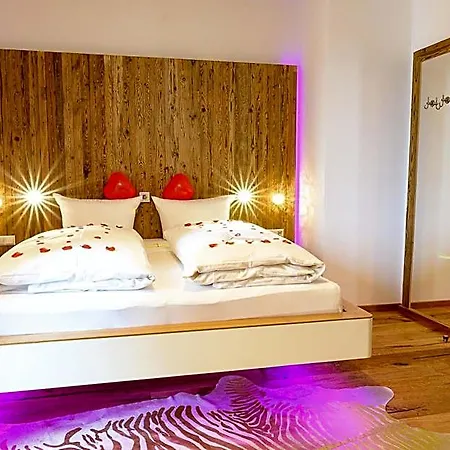 Yachthotel Helvetia Spa- Und Wellnessdomizil 4*