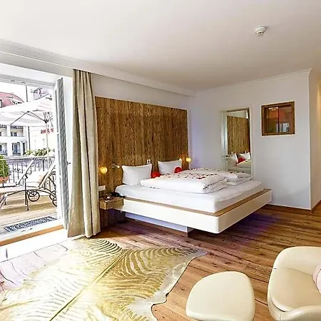 Yachthotel Helvetia Spa- Und Wellnessdomizil ホテル リンダウ