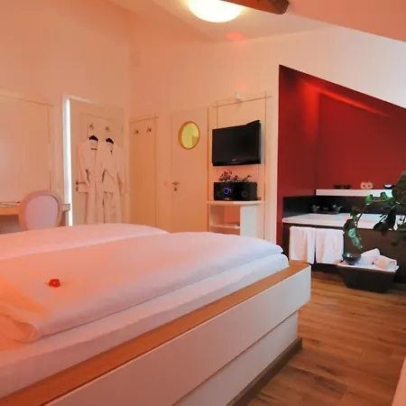 Yachthotel Helvetia Spa- Und Wellnessdomizil リンダウ