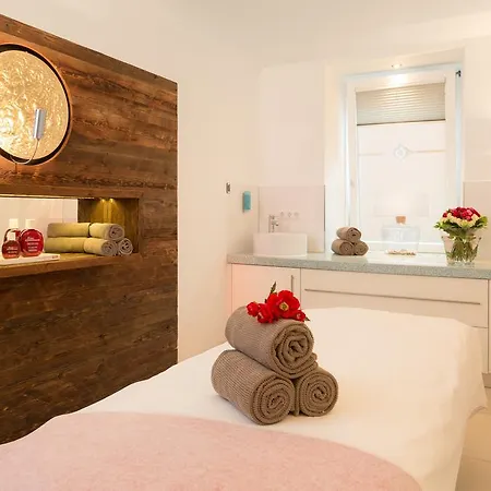 Yachthotel Helvetia Spa- Und Wellnessdomizil Hotel