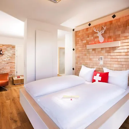 Yachthotel Helvetia Spa- Und Wellnessdomizil 호텔 린다우