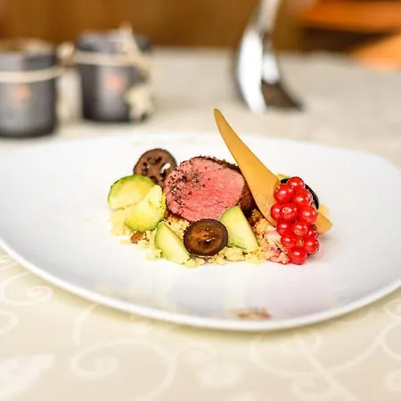 Yachthotel Helvetia Spa- Und Wellnessdomizil 4*