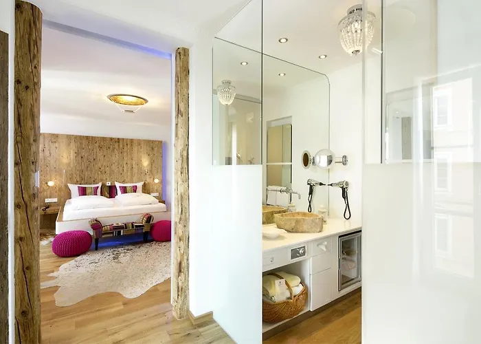Yachthotel Helvetia Spa- Und Wellnessdomizil 4*
